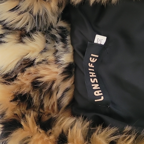 Cute Leopard Faux Fur Jacket - Picture 2 of 3